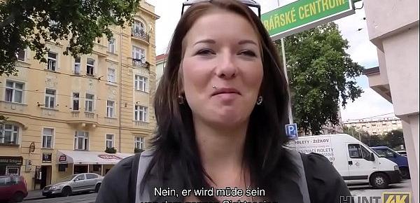  HUNT4K. Das abenteuerlustige Denisse ist glucklich, in Prag Sex für Geld zu haben